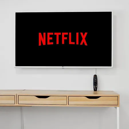 Beautiful 1-bedroom With Kitchen, King Bed And Free Wifi In