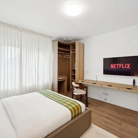 Apartament Beautiful 1-bedroom With Kitchen, King Bed And Free Wifi In Wuppertal