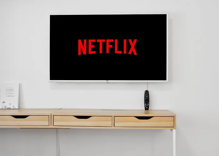 Beautiful 1-bedroom With Kitchen, King Bed And Free Wifi In