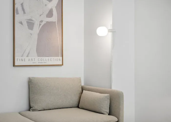 Appartement Beautiful 1-bedroom With Kitchen, King Bed And Free Wifi In