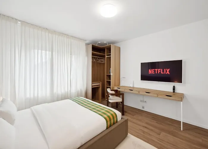 Appartement Beautiful 1-bedroom With Kitchen, King Bed And Free Wifi In Wuppertal