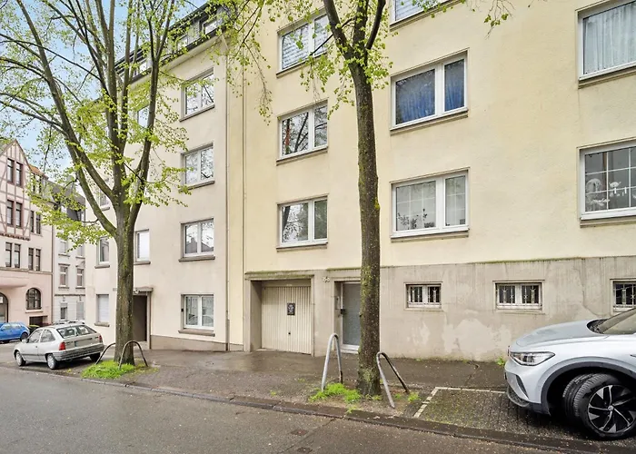 Appartement Beautiful 1-bedroom With Kitchen, King Bed And Free Wifi In